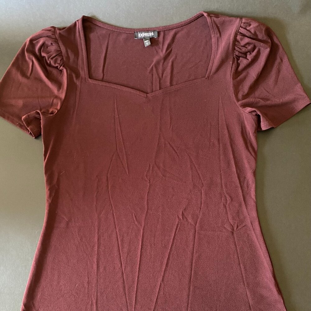Maroon Express Top with Sweetheart Neckline